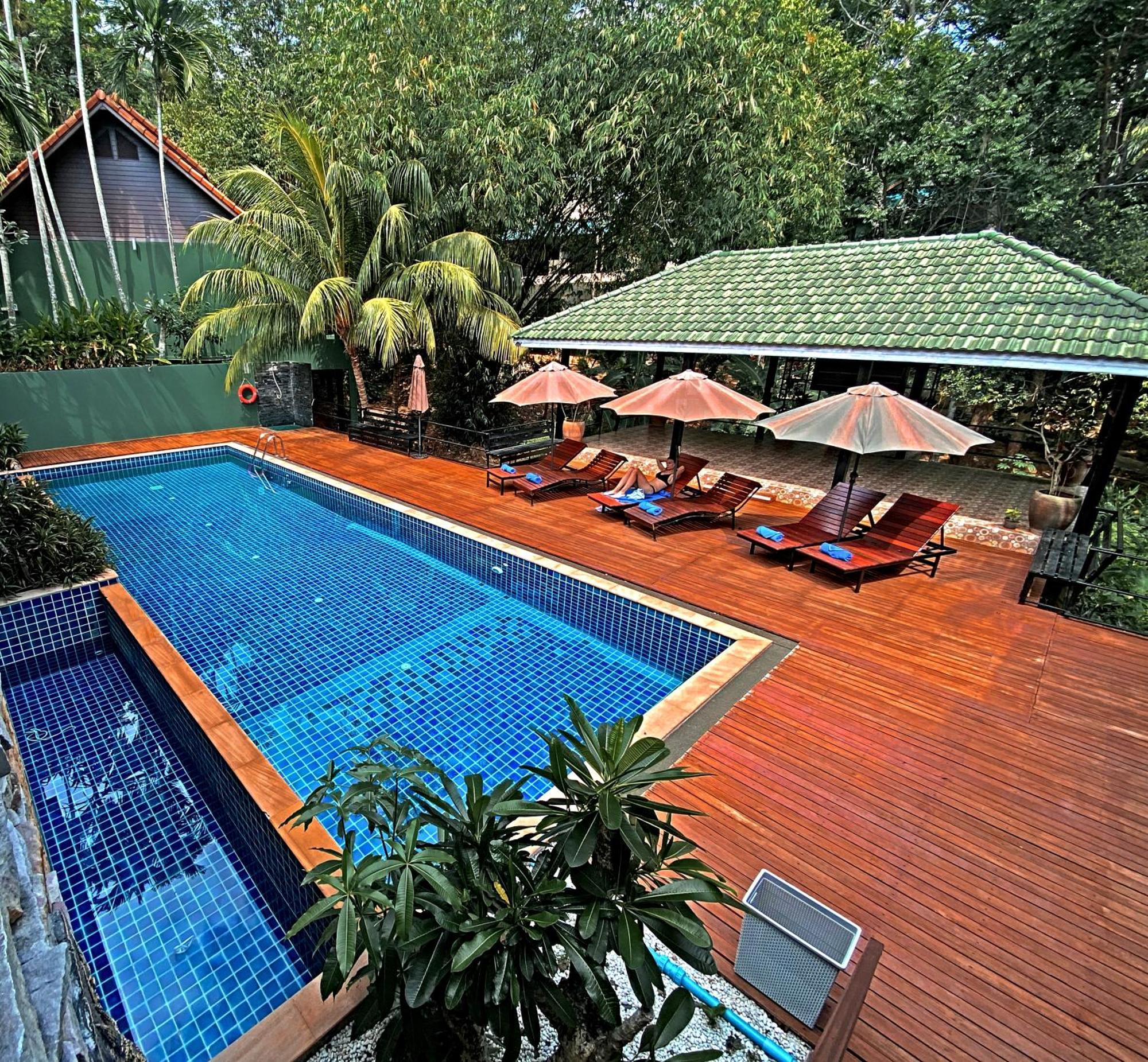 Phuket Jungle Experience Resort Karon Exterior foto